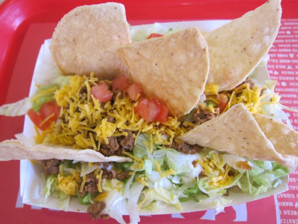 Del Taco | meal takeaway | 7545 Balboa Blvd, Van Nuys, CA 91406, USA | 8189943564 OR +1 818-994-3564