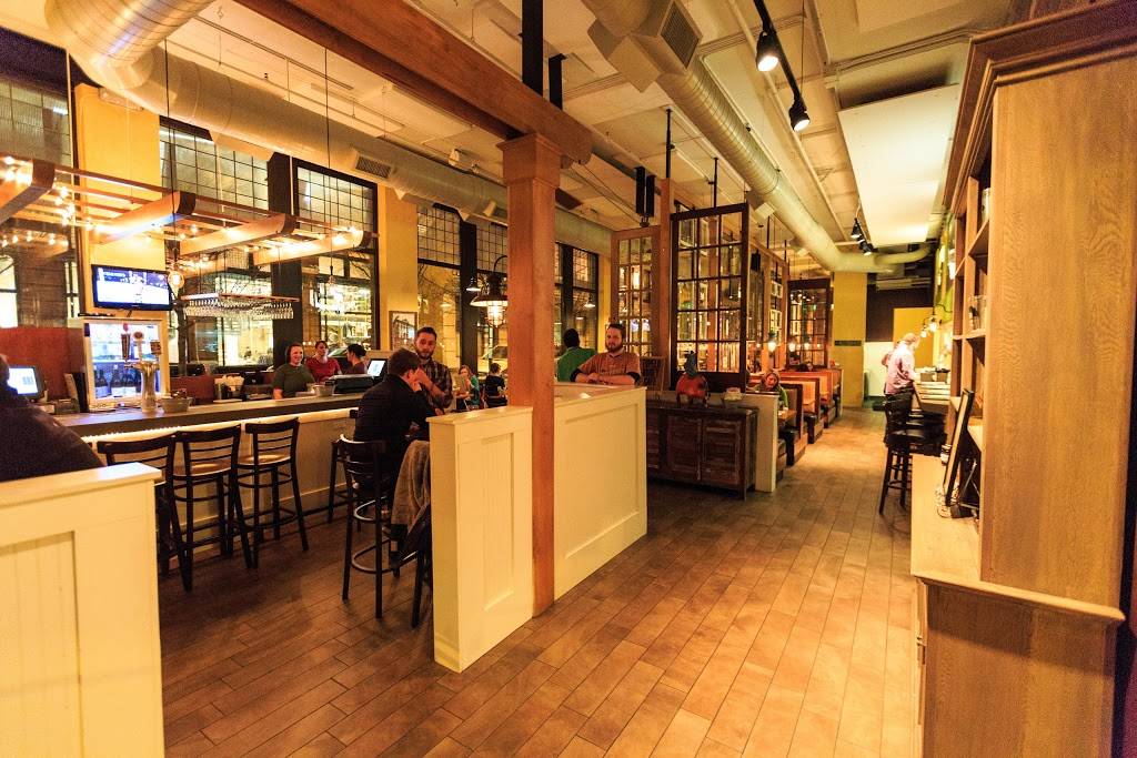 Tupelo Honey | restaurant | 1 Market Square, Knoxville, TN 37902, USA | 8655220004 OR +1 865-522-0004