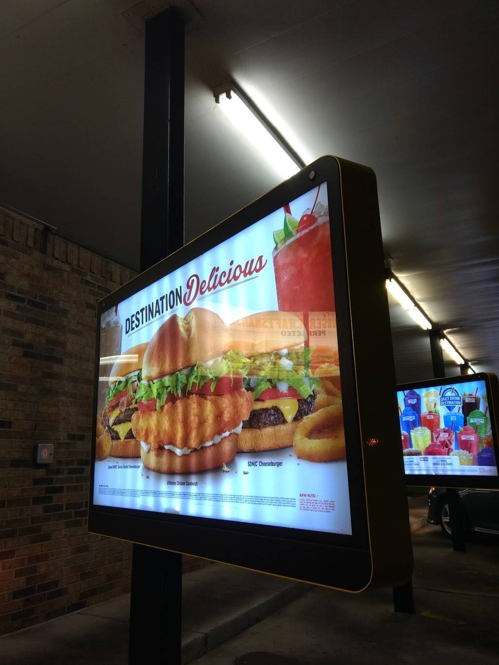 Sonic Drive-In | restaurant | 302 S Frontage Rd, Lorena, TX 76655, USA | 2548573123 OR +1 254-857-3123