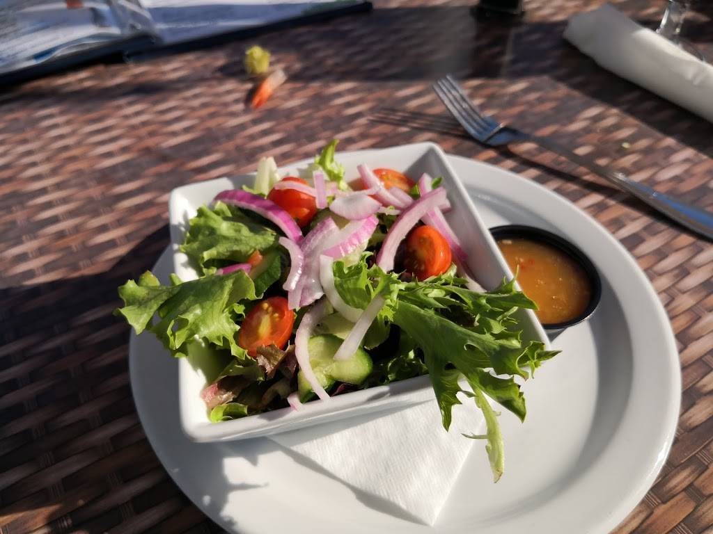 The Boathouse Seafood Restaurant And Waterfront Patio | restaurant | 32 S Front St, Belleville, ON K8N 2Y3, Canada | 6139692211 OR +1 613-969-2211