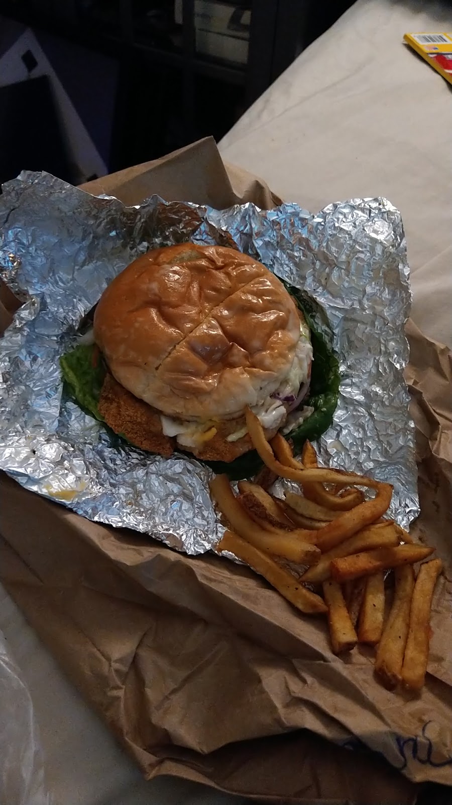 Charlie Ds Express | restaurant | 12323 E US Hwy 40, Independence, MO 64055, USA | 8162167322 OR +1 816-216-7322