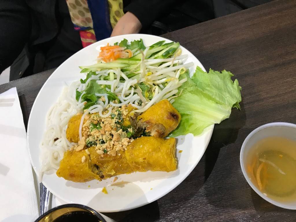 Le Viet Asian Cuisine | restaurant | 1210 Castlemore Ave, Markham, ON L6E 0H7, Canada | 9052016111 OR +1 905-201-6111