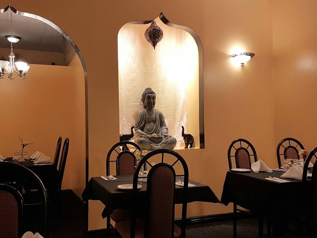 Mumbai Masala Grill | restaurant | 2181 St Joseph Blvd, Orléans, ON K1C 1E7, Canada | 6135901120 OR +1 613-590-1120