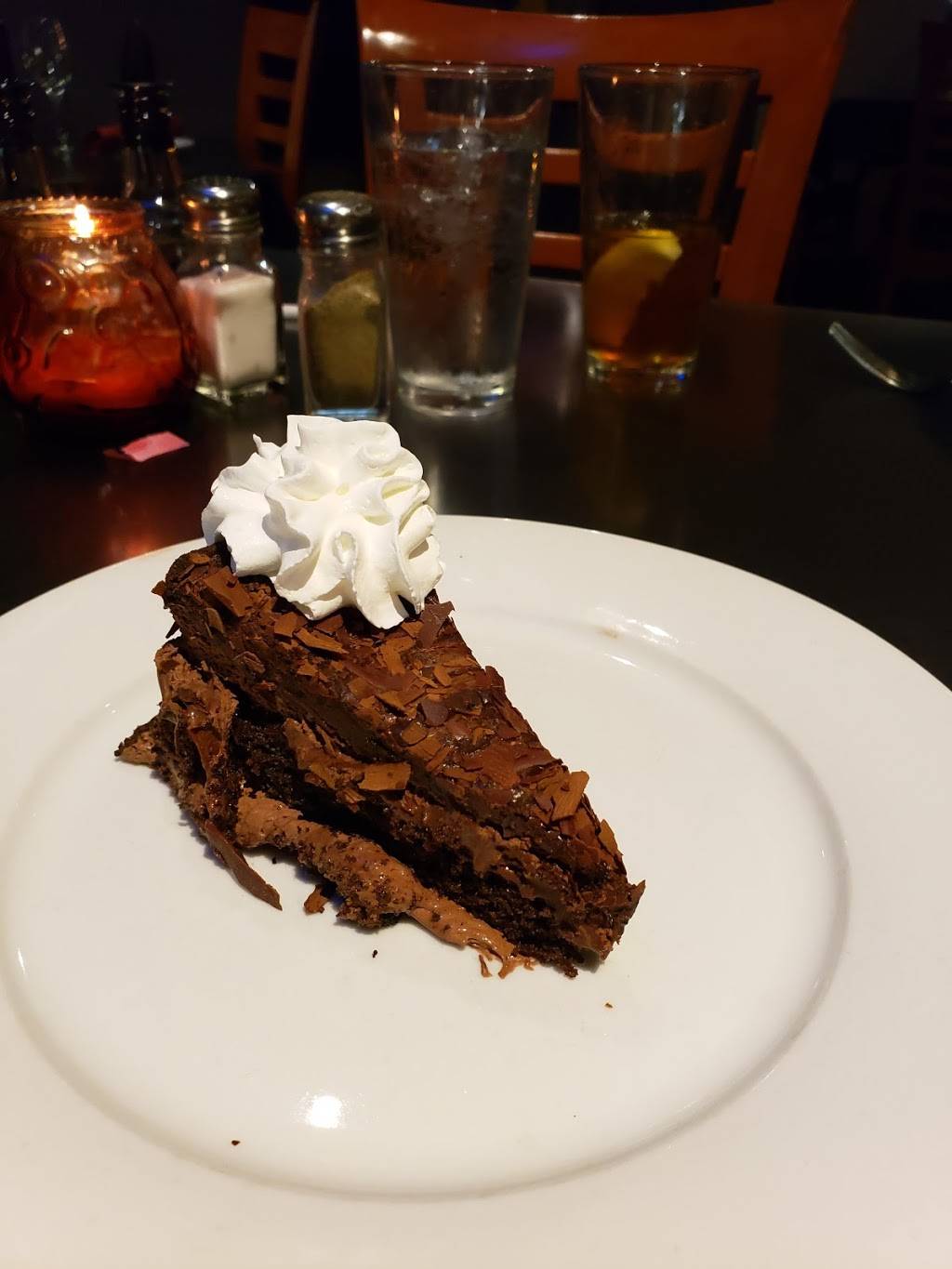 Guiseppes | restaurant | 6060 N Oracle Rd, Tucson, AZ 85704, USA | 5205054187 OR +1 520-505-4187