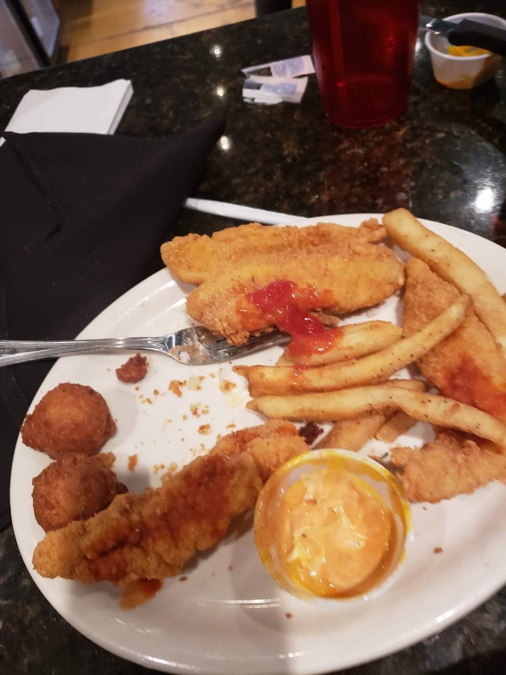 Chesterfields | restaurant | 4646 Hardy St, Hattiesburg, MS 39402, USA | 6013367134 OR +1 601-336-7134