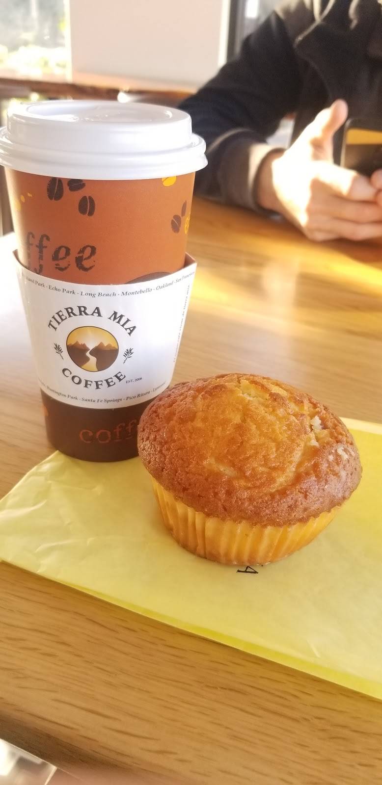 Pizza Hut | restaurant | 2003 W 1st St B, Santa Ana, CA 92703, USA | 7149535656 OR +1 714-953-5656