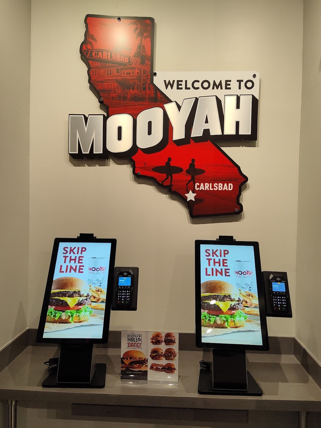 MOOYAH Burgers, Fries & Shakes | meal takeaway | 2540 El Camino Real ste a, Carlsbad, CA 92008, USA | 7609940274 OR +1 760-994-0274