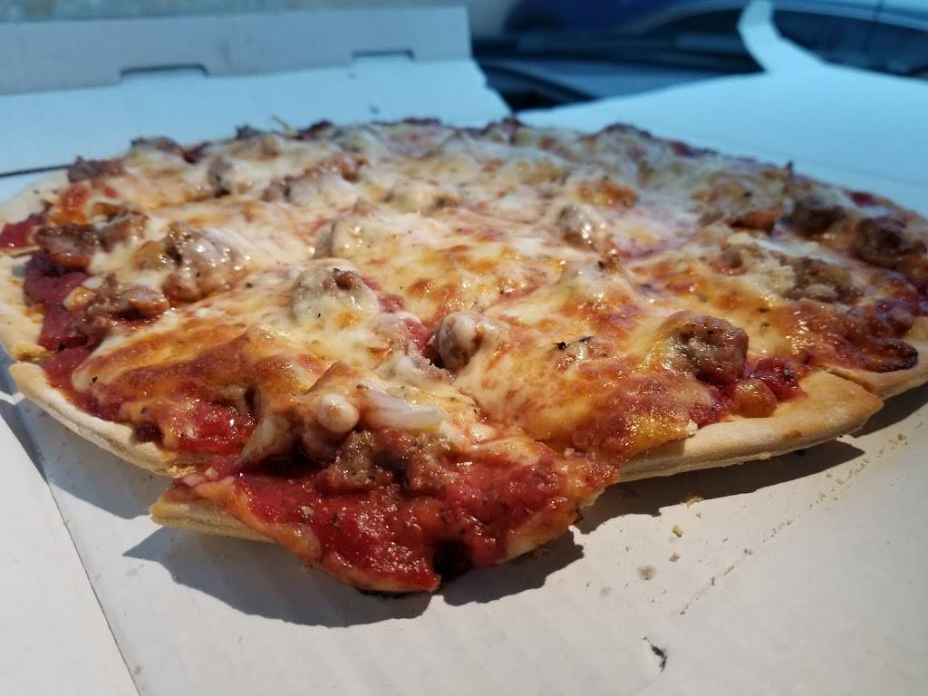 Vinces Restaurant & Pizzeria | restaurant | 6217 W 63rd St, Chicago, IL 60638, USA | 7735868550 OR +1 773-586-8550