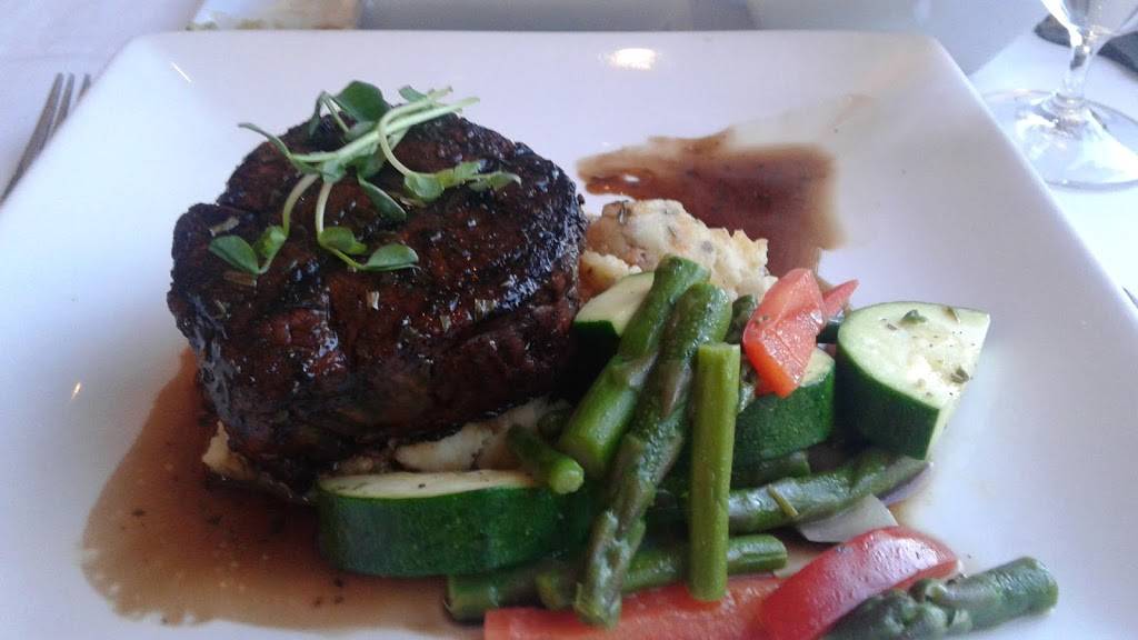 LIV Restaurant | restaurant | 253 Taylor Rd, Niagara-on-the-Lake, ON L0S 1J0, Canada | 9056882550 OR +1 905-688-2550