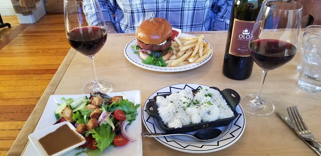 Saw Shop Gallery Bistro | restaurant | 3825 Main St, Kelseyville, CA 95451, USA | 7072780129 OR +1 707-278-0129