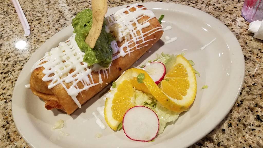 Fiesta Martin Bar And Grill | restaurant | 300 E Florence Ave, Inglewood, CA 90301, USA | 3106733300 OR +1 310-673-3300