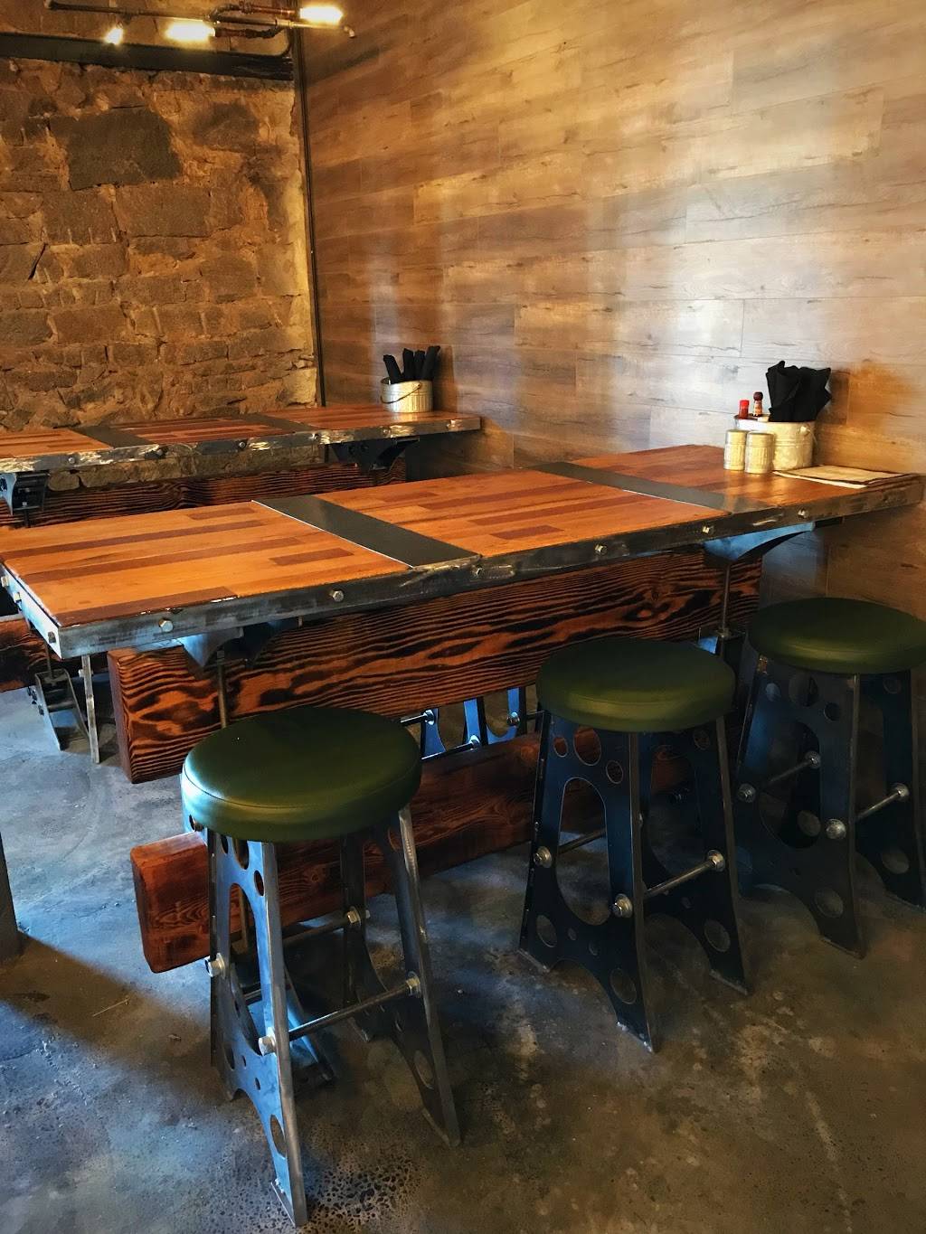 Escape Folsom | restaurant | 727 Traders Lane, Folsom, CA 95630, USA | 9167908740 OR +1 916-790-8740