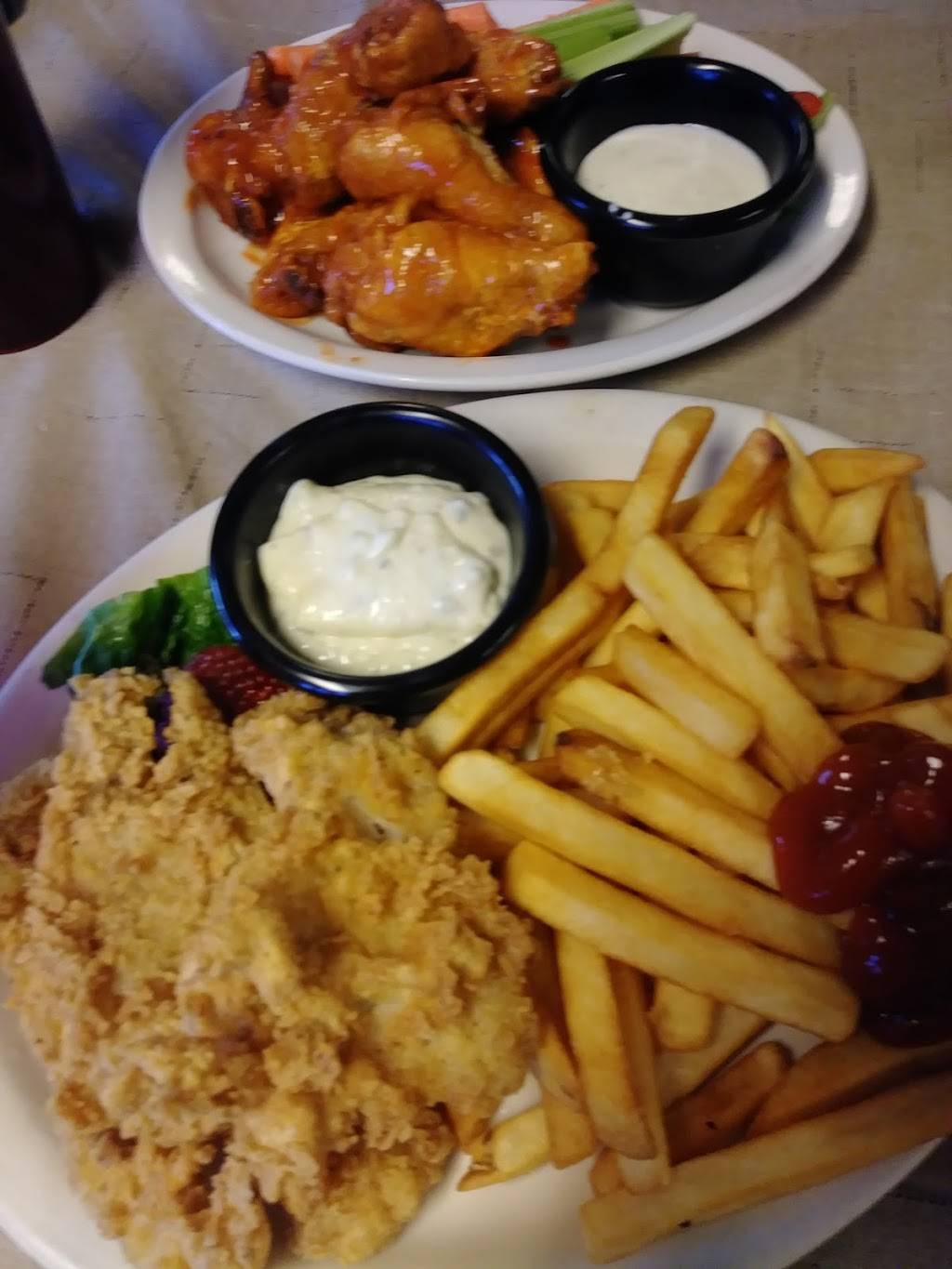 Rocky Mountain Outfitters & The Bait Shop Grill | restaurant | 606 Byers Ave, Hot Sulphur Springs, CO 80451, USA | 9707253927 OR +1 970-725-3927