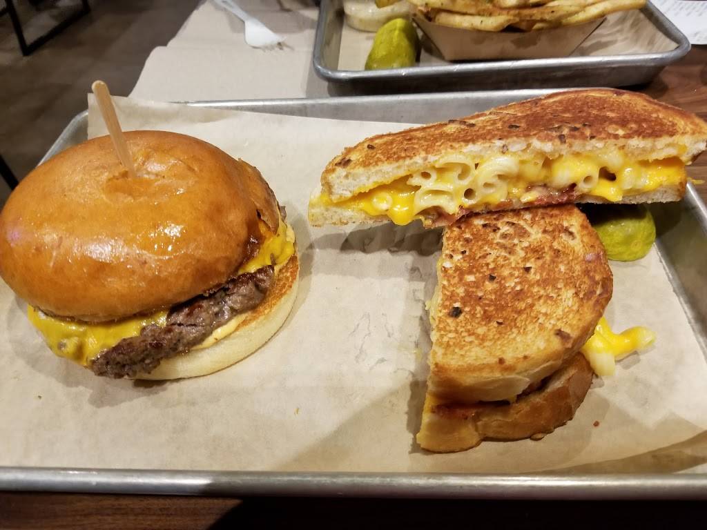 The Melt | restaurant | Shops at La Jolla Village, 8849 Villa La Jolla Dr #305, La Jolla, CA 92037, USA | 8589267517 OR +1 858-926-7517