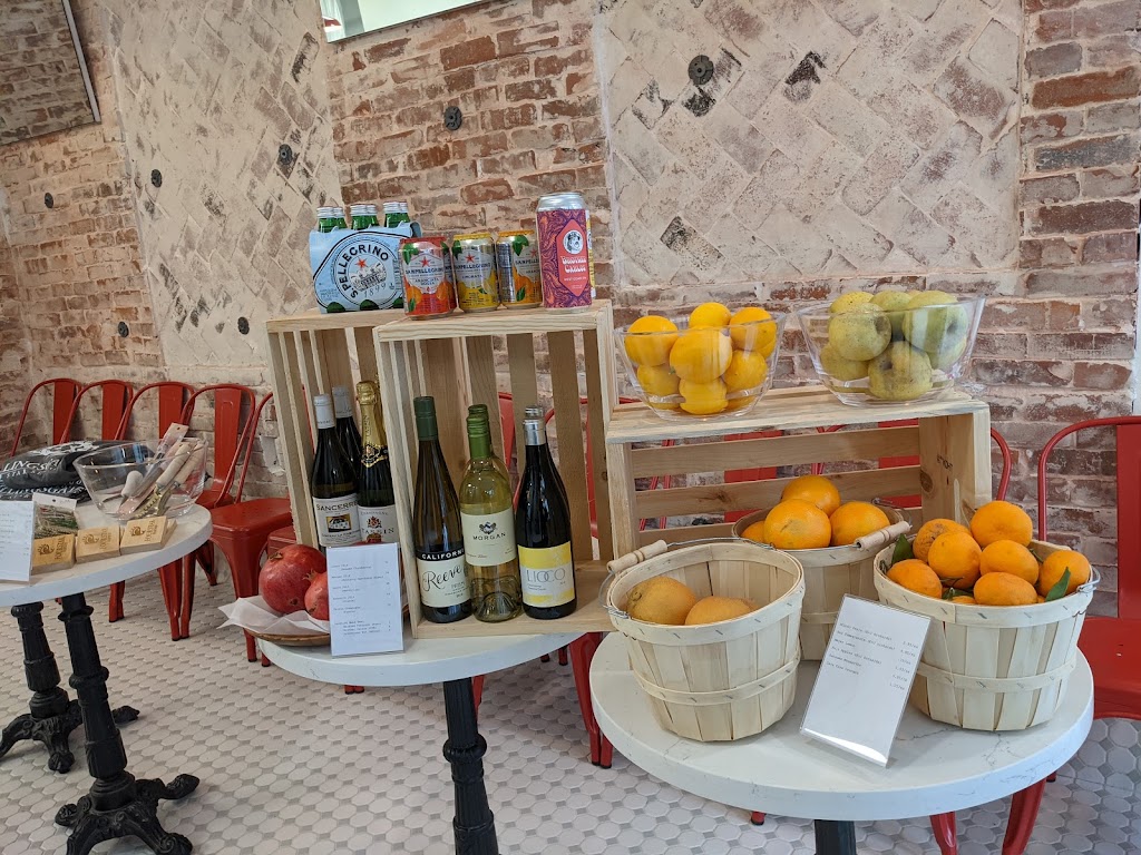 Billingsgate | restaurant | 3859 24th St, San Francisco, CA 94114, USA | 4155903001 OR +1 415-590-3001