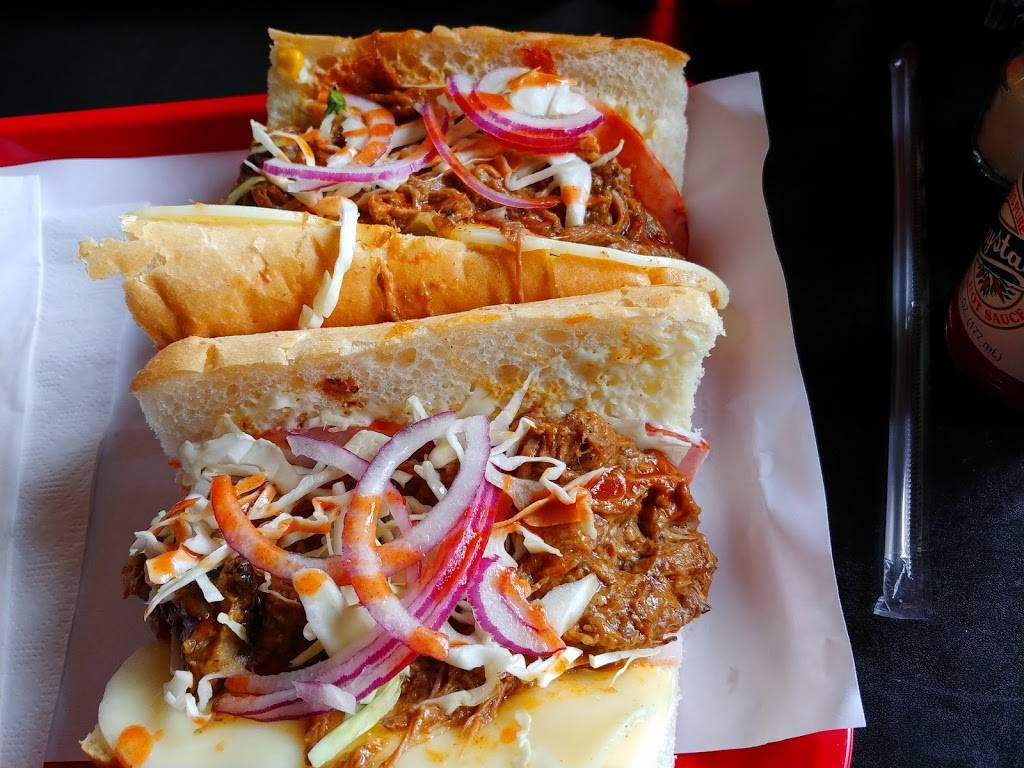 The Rougaroux | restaurant | 817 39th St S, Birmingham, AL 35222, USA | 2055186677 OR +1 205-518-6677