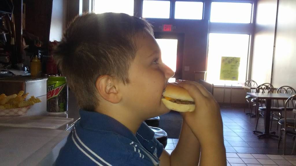 Wagners Lunch | restaurant | 222 N Cedar Ave, Owatonna, MN 55060, USA | 5074510931 OR +1 507-451-0931