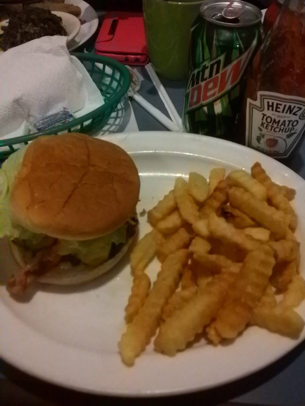 Danview Restaurant | restaurant | 116 Dan View Dr, Danville, VA 24541, USA | 4347933552 OR +1 434-793-3552