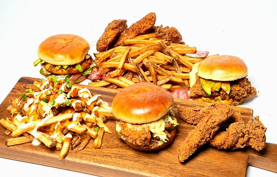 Side Chick - Chicken & Fries | restaurant | 5075 Federal Blvd, San Diego, CA 92102, USA | 6199150135 OR +1 619-915-0135