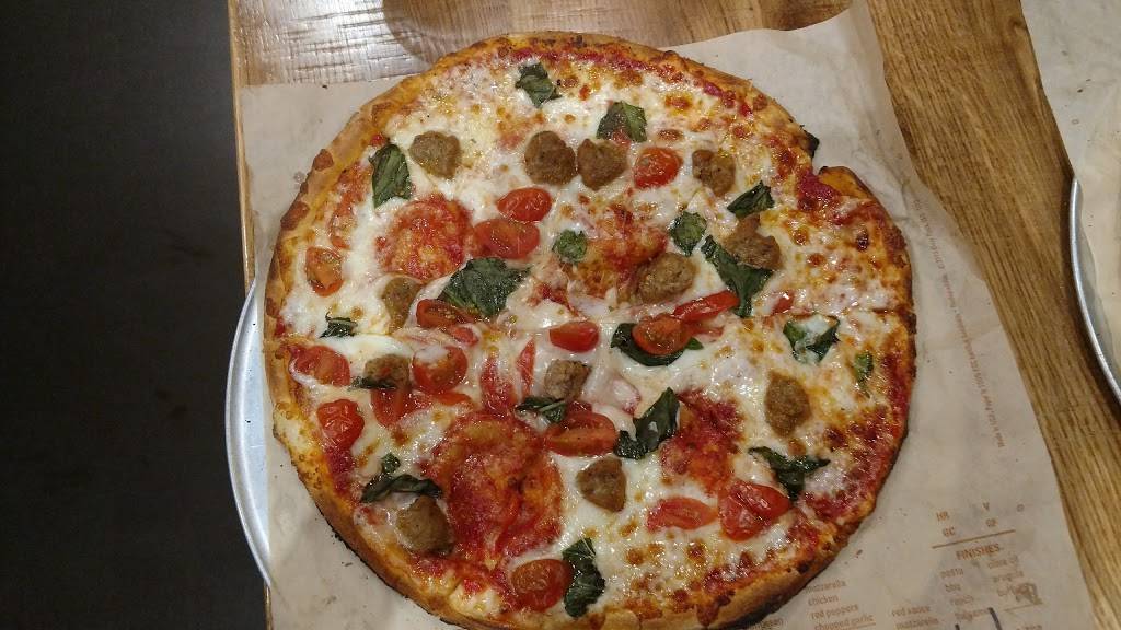 Blaze Pizza | meal takeaway | 32240 Temecula Pkwy, Temecula, CA 92592, USA | 9517893202 OR +1 951-789-3202