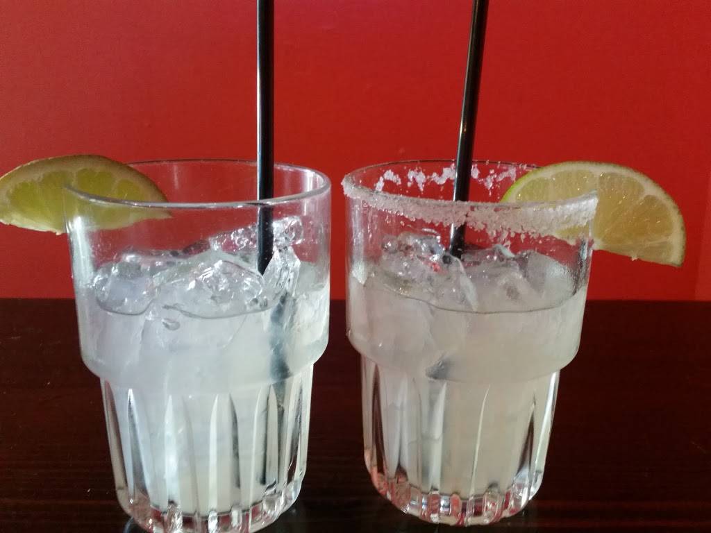 El Toro Bravo | restaurant | 10186 Donner Pass Rd, Truckee, CA 96161, USA | 5305873557 OR +1 530-587-3557