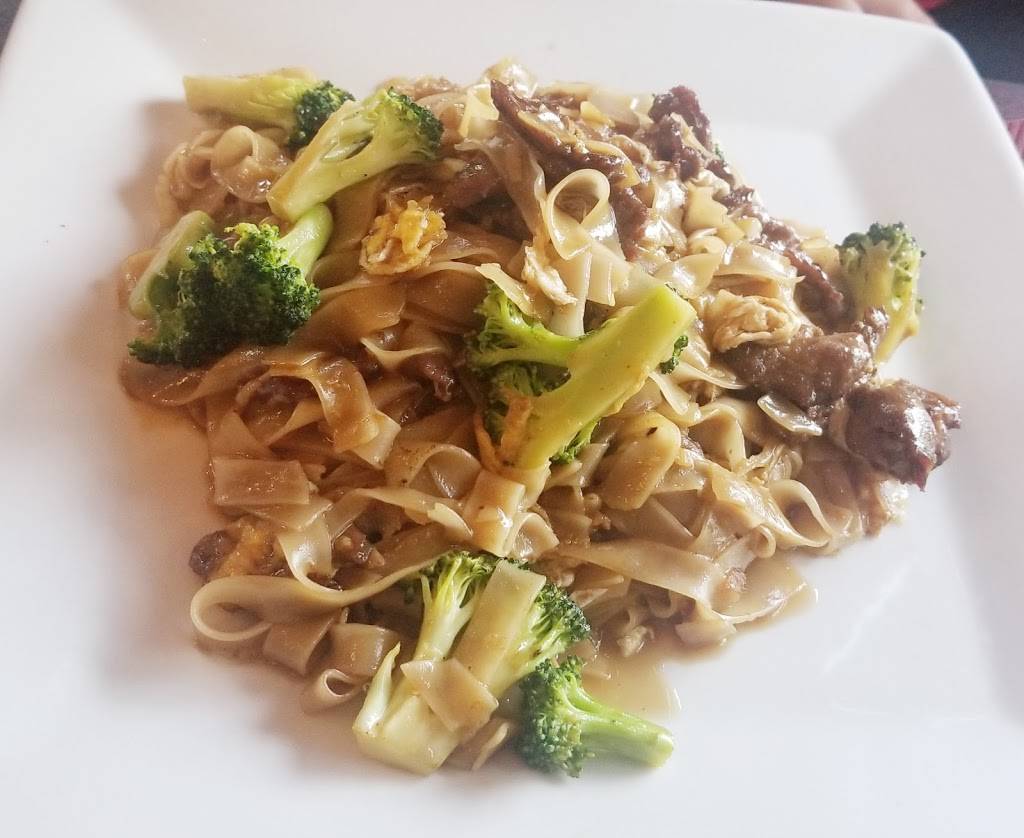 Ti-Ney Bangkok Thai Restaurant | restaurant | 402 N Cedar St, Summerville, SC 29483, USA | 8439708118 OR +1 843-970-8118