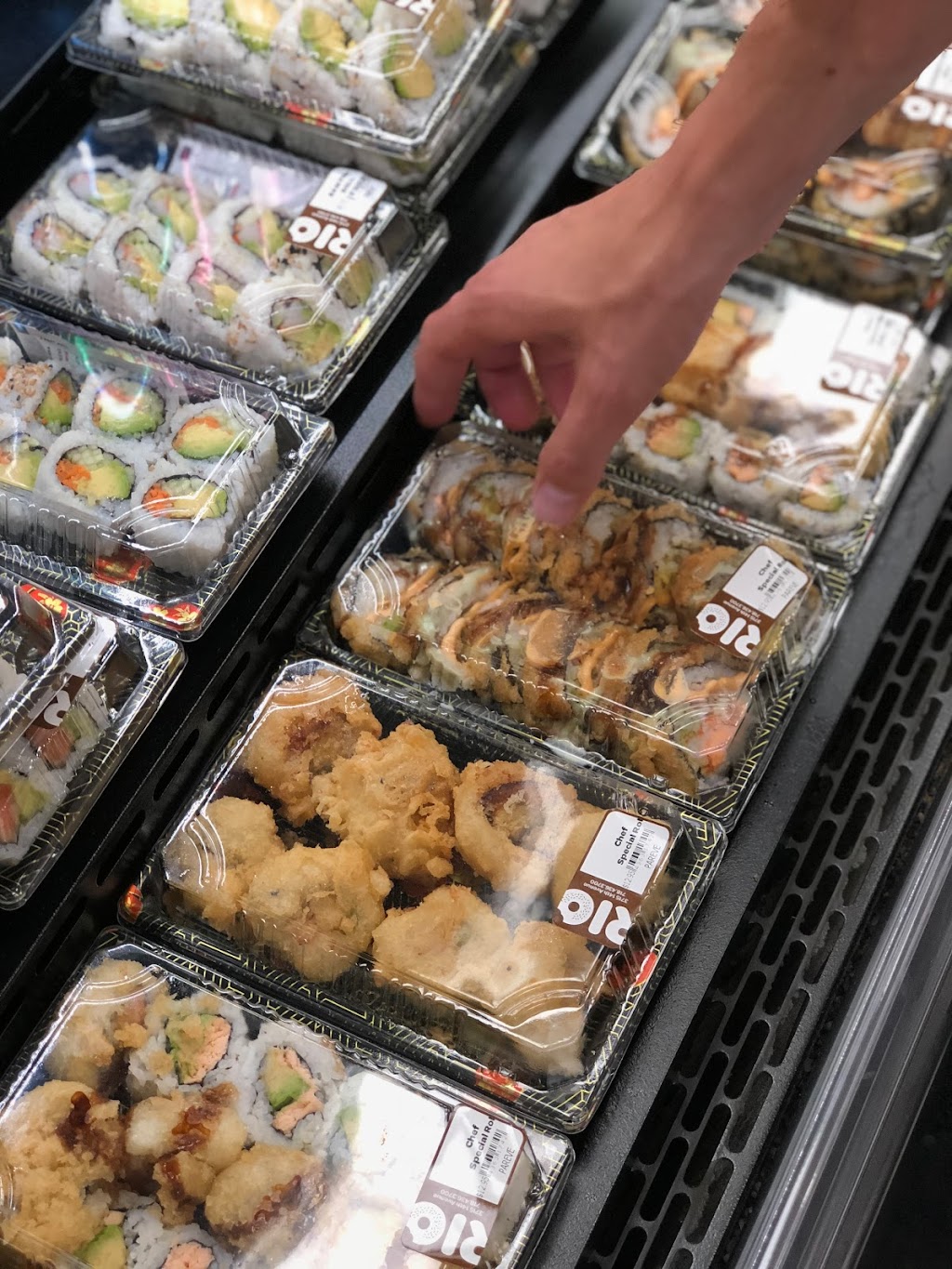 Rio Kosher | restaurant | 3715 14th Ave, Brooklyn, NY 11218, USA | 7184363700 OR +1 718-436-3700