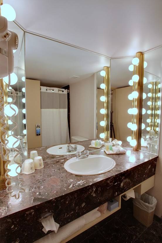 Hôtels Gouverneur Trois-Rivières | restaurant | 975 Rue Hart, Trois-Rivières, QC G9A 4S3, Canada | 8889101111 OR +1 888-910-1111