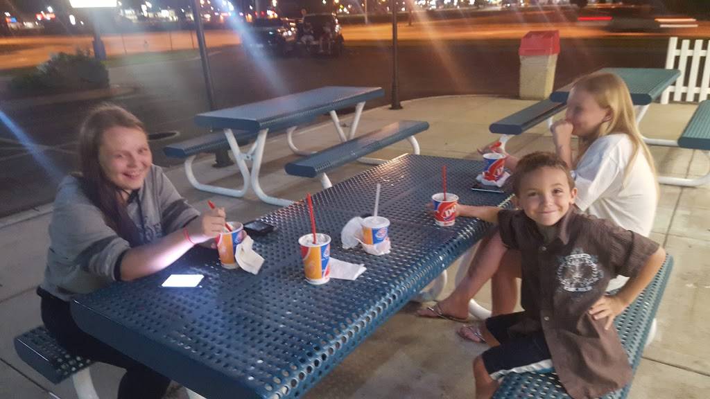 Dairy Queen | restaurant | 3660 W Capital Ave, Grand Island, NE 68803, USA | 3083983748 OR +1 308-398-3748