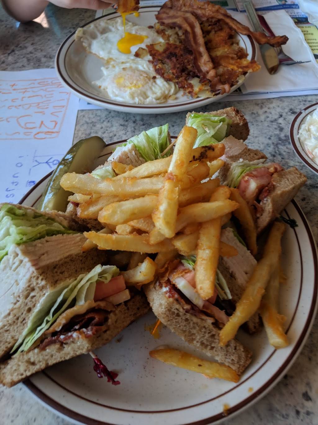 Gateway Diner | restaurant | 2215 MacDade Boulevard, Holmes, PA 19043, USA | 6105322825 OR +1 610-532-2825