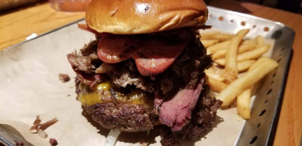 Chilis Grill & Bar | meal takeaway | 9350 Atlantic Blvd, Jacksonville, FL 32225, USA | 9047253450 OR +1 904-725-3450