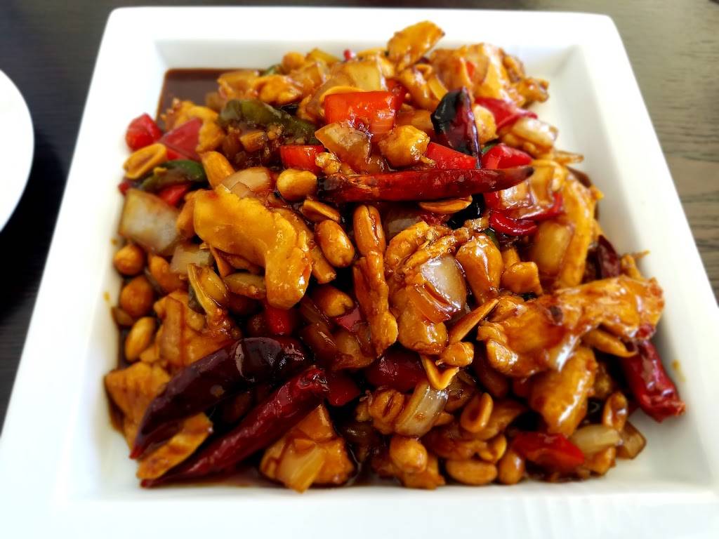 Yang Noodle House Pho | restaurant | 1374 E Foothill Blvd C, Rialto, CA 92376, USA | 9099905929 OR +1 909-990-5929