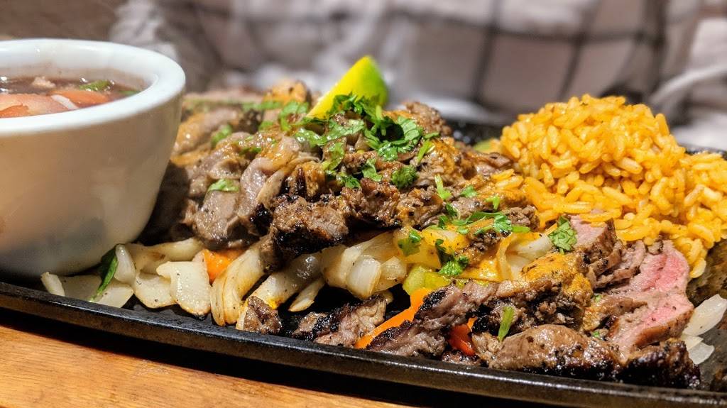 Chilis Grill & Bar | meal takeaway | 1700 Newbury Rd, Thousand Oaks, CA 91320, USA | 8052149947 OR +1 805-214-9947