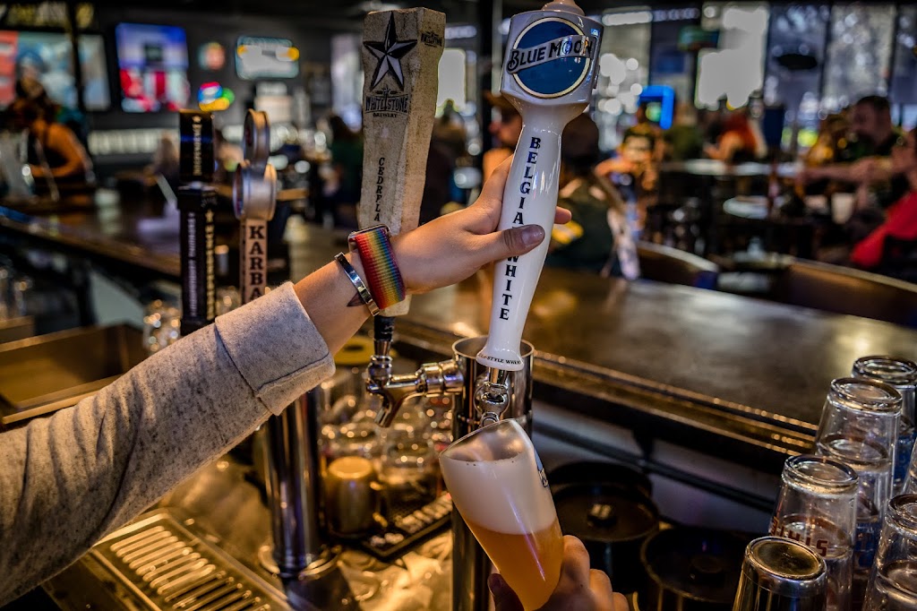 Shooters Billiards & Sports Bar | restaurant | 11416 Ranch Rd 620 N, Austin, TX 78726, USA | 5124012060 OR +1 512-401-2060