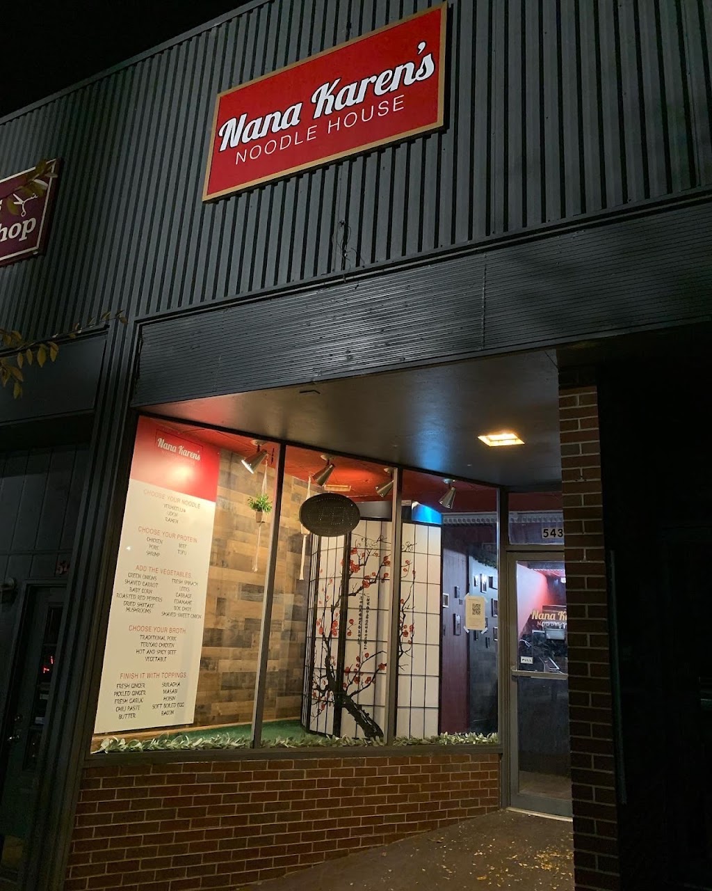 Nana Karens Noodle House | restaurant | 543 Main St, Danville, VA 24541, USA | 4345495913 OR +1 434-549-5913