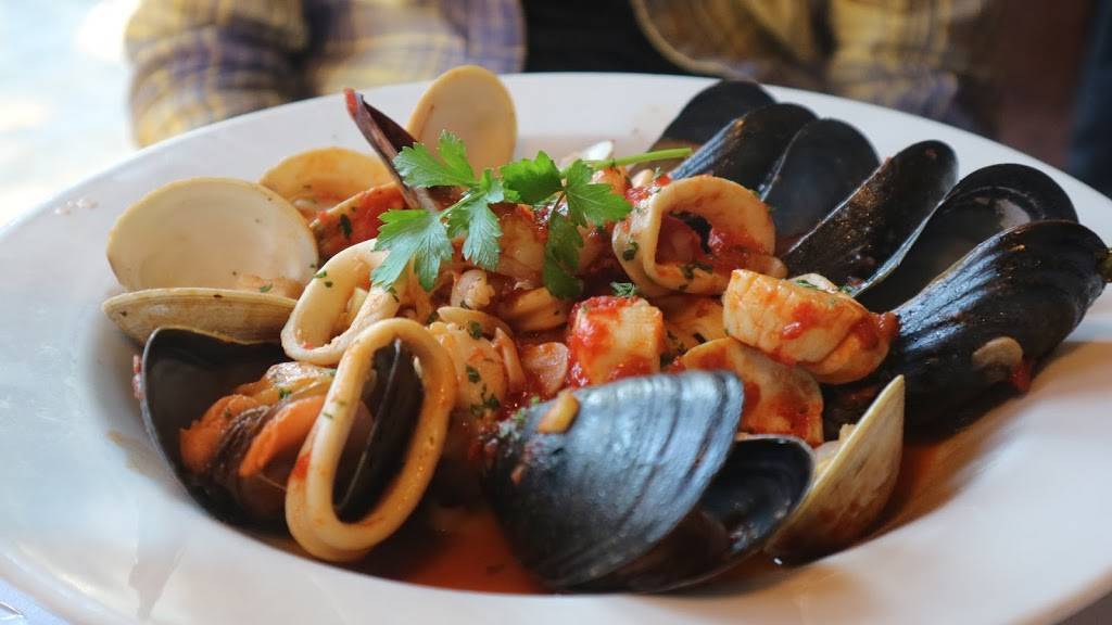 Il Montebello Restaurant | restaurant | 81 Kings Circuit, Yarmouth Port, MA 02675, USA | 5083625000 OR +1 508-362-5000