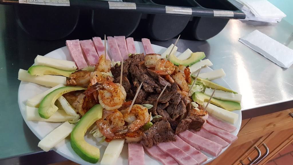 COUNTRY & MEXICAN RESTAURANT | restaurant | 105 N Alexander Dr, Baytown, TX 77520, USA | 2818375083 OR +1 281-837-5083