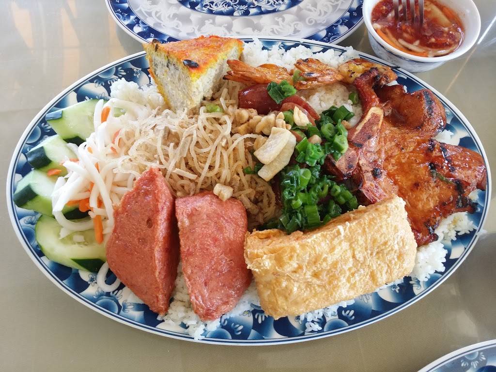 Com Tam Thuan Kieu | restaurant | 14282 Brookhurst St, Garden Grove, CA 92843, USA | 7145314852 OR +1 714-531-4852