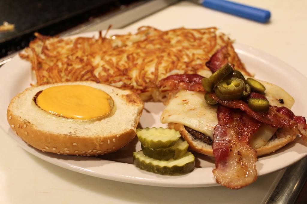 Flameburger | restaurant | 2534 Rice St, St Paul, MN 55113, USA | 6514838444 OR +1 651-483-8444