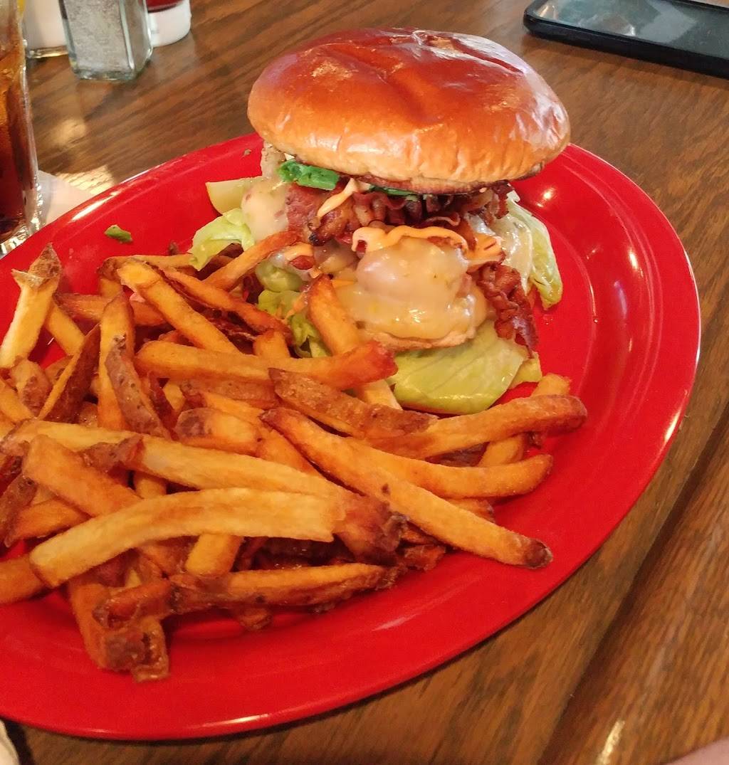 Uncle Ds Bar and Grille | restaurant | 380 W Liberty St, Wauconda, IL 60084, USA | 8478653120 OR +1 847-865-3120