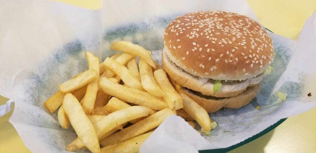 Royal Drive - In | restaurant | 17263 Boot Jack Rd, Ridgway, PA 15853, USA | 8147722044 OR +1 814-772-2044