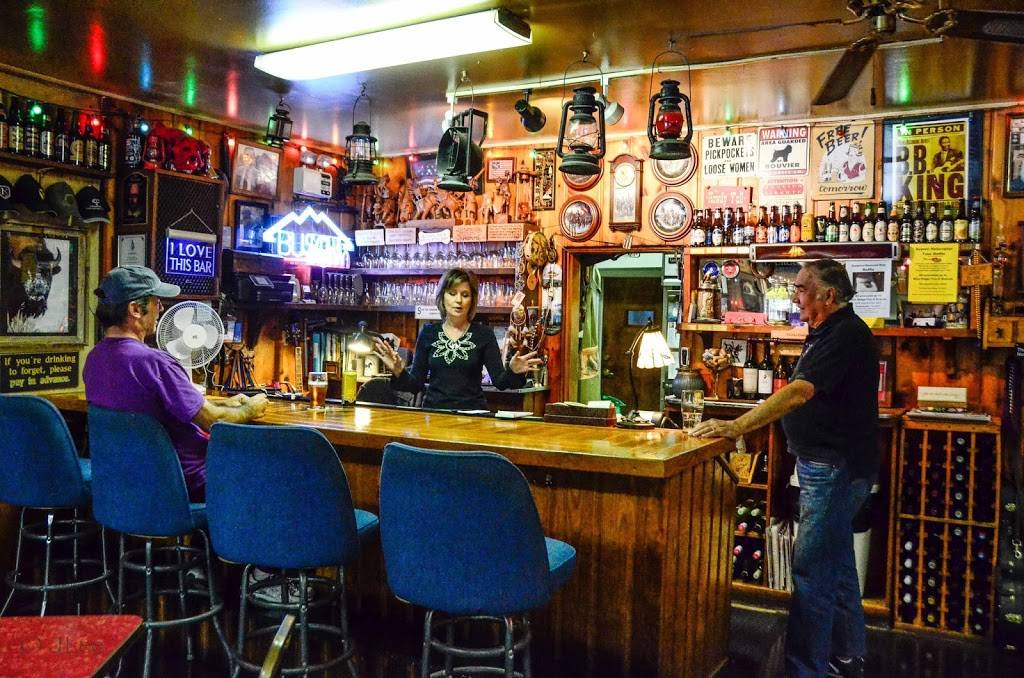 Horseshoe Curve Restaurant | restaurant | 1162 Pine Grove Rd, Bluemont, VA 20135, USA | 5405548291 OR +1 540-554-8291