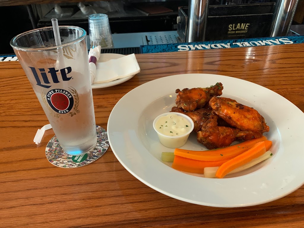 Blarney Stone | restaurant | 410 8th Ave, New York, NY 10001, USA | 2125945100 OR +1 212-594-5100