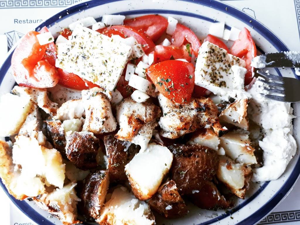 Pilos Restaurant | restaurant | 876 Montreal Rd, Ottawa, ON K1K 4L3, Canada | 6137414657 OR +1 613-741-4657