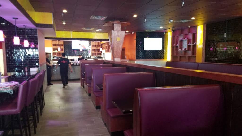 Akame Sushi | restaurant | 4056 Commonwealth Ave, Eau Claire, WI 54701, USA | 7158956658 OR +1 715-895-6658