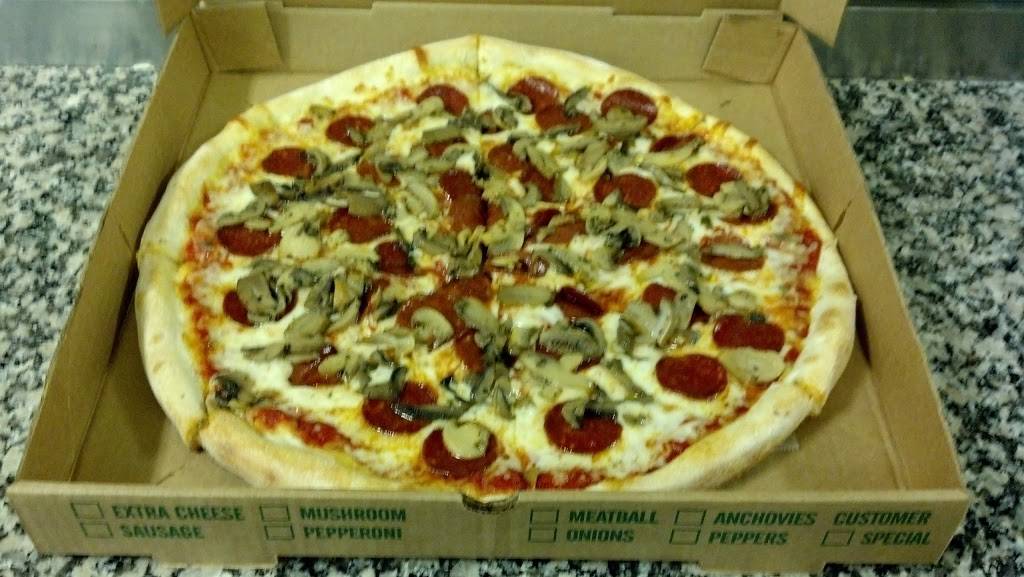 Classic Pizza | restaurant | 112 St Claire Pl #102, Stevensville, MD 21666, USA | 4106437533 OR +1 410-643-7533