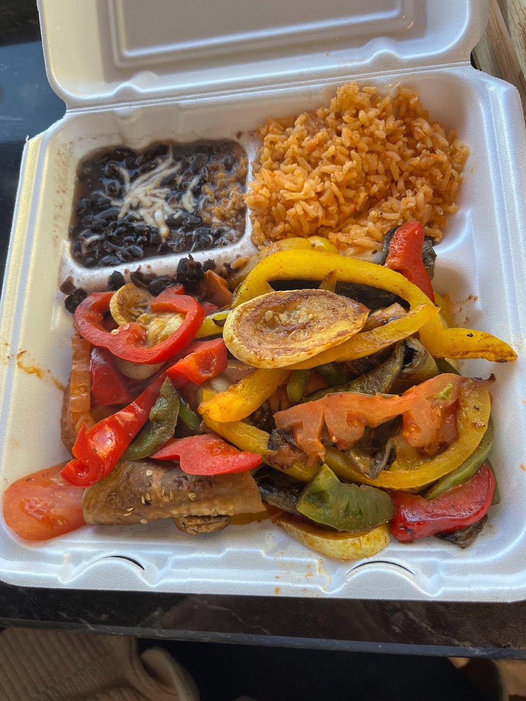 El Original Chavas Tacos | restaurant | 10700 US-30, Wanatah, IN 46390, USA | 2197336015 OR +1 219-733-6015