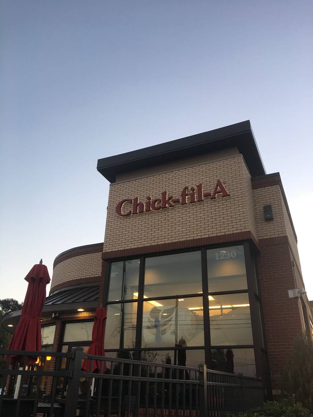 Chick-fil-A | restaurant | 1230 S Germantown Rd, Germantown, TN 38138, USA | 9017523966 OR +1 901-752-3966