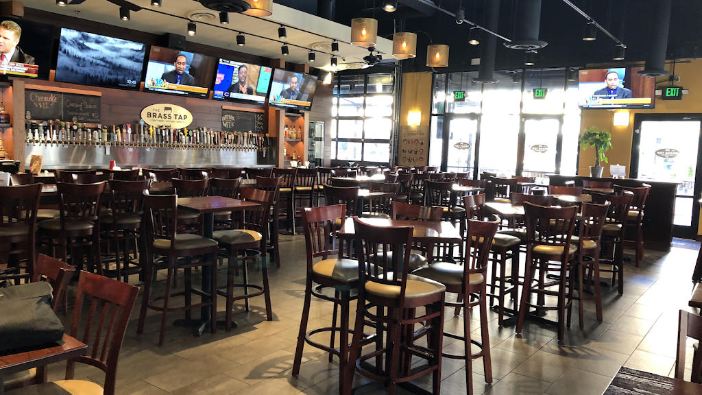 The Brass Tap | restaurant | 164 Fleet St, Oxon Hill, MD 20745, USA | 3019659116 OR +1 301-965-9116