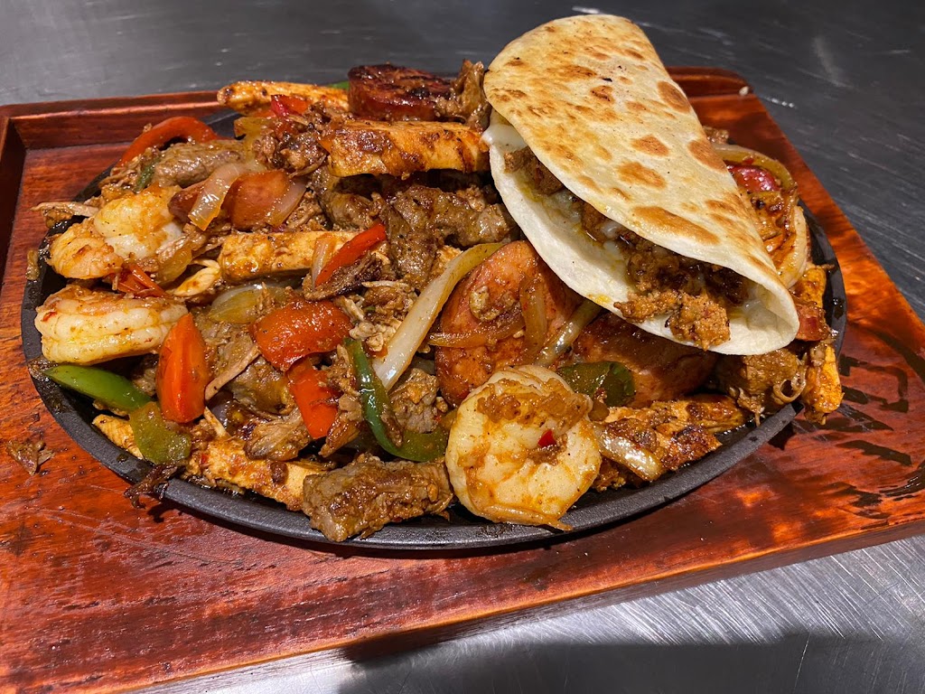 Azteca Mexican Grill | restaurant | 3610 Desiard Street, Monroe, LA 71203, USA | 3186053673 OR +1 318-605-3673